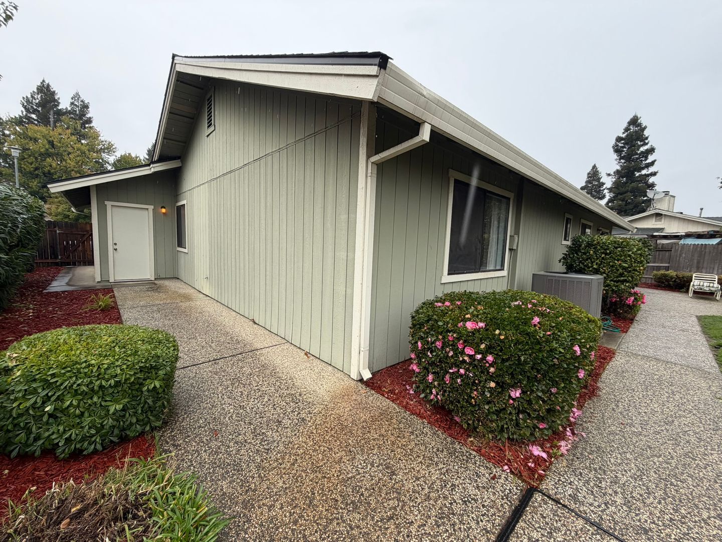 752 Harvey Way  - Sacramento - California - 3 bed, 2 bath rental property