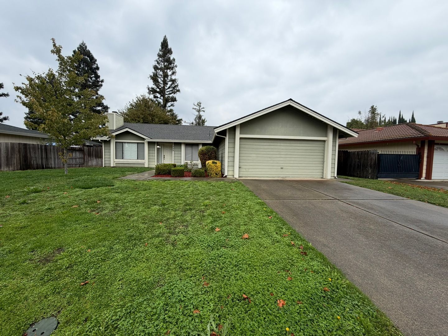 752 Harvey Way  - Sacramento - California - 3 bed, 2 bath rental property