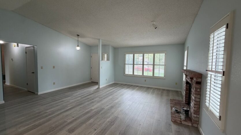 752 Harvey Way  - Sacramento - California - 3 bed, 2 bath rental property