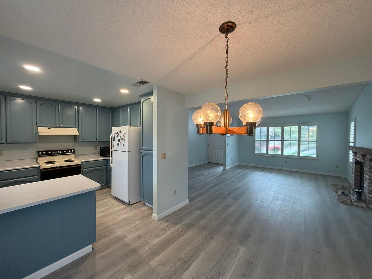 752 Harvey Way  - Sacramento - California - 3 bed, 2 bath rental property