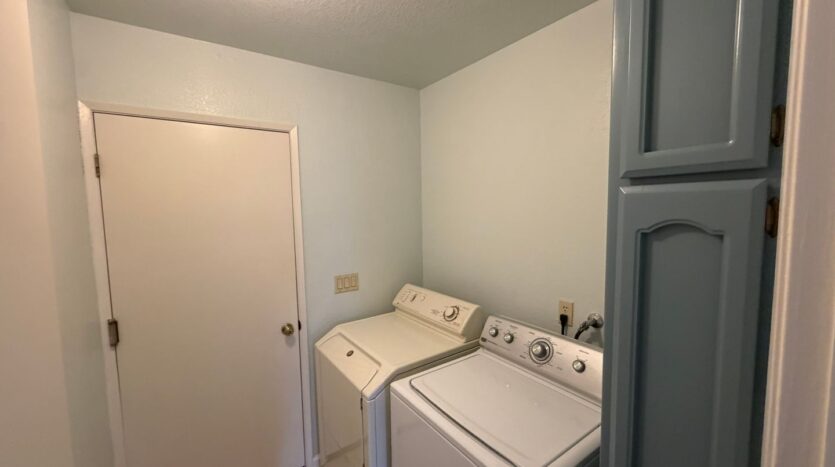 752 Harvey Way  - Sacramento - California - 3 bed, 2 bath rental property