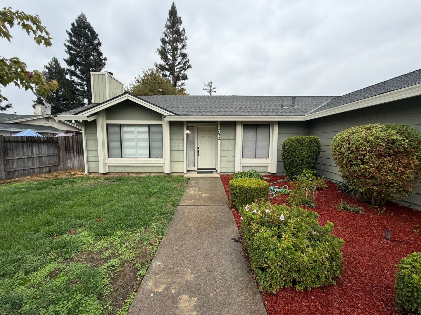 752 Harvey Way  - Sacramento - California - 3 bed, 2 bath rental property