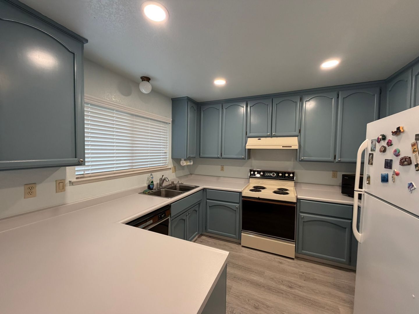 752 Harvey Way  - Sacramento - California - 3 bed, 2 bath rental property