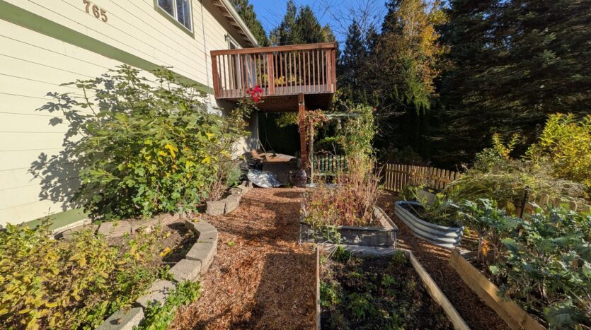 765 Summerset Way - Sedro-Woolley - Washington - 3 bed, 2 bath rental property