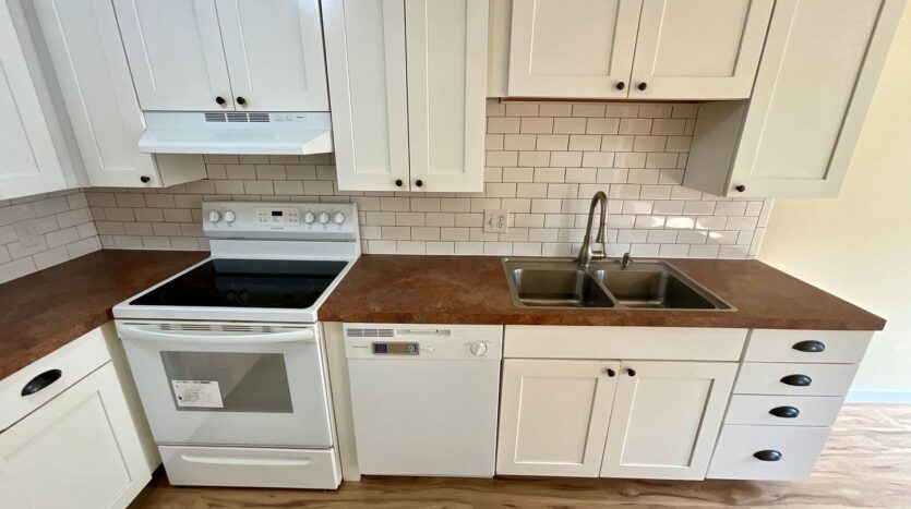7705 Timber Hill Drive - Unit C - Everett - Washington - 2 bed, 1 bath rental property