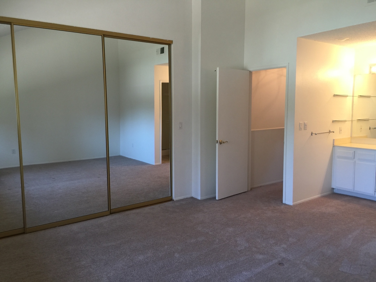 7715 Saranac Place Unit 5 - La Mesa - California - 2 bed, 2.5 bath rental property