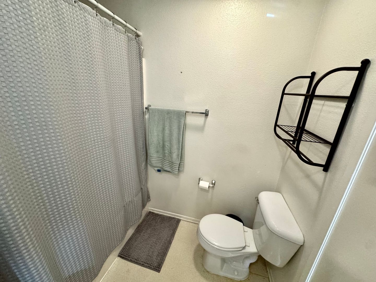 819 S. Yellowstone Way - Anaheim - California - 3 bed, 2.5 bath rental property
