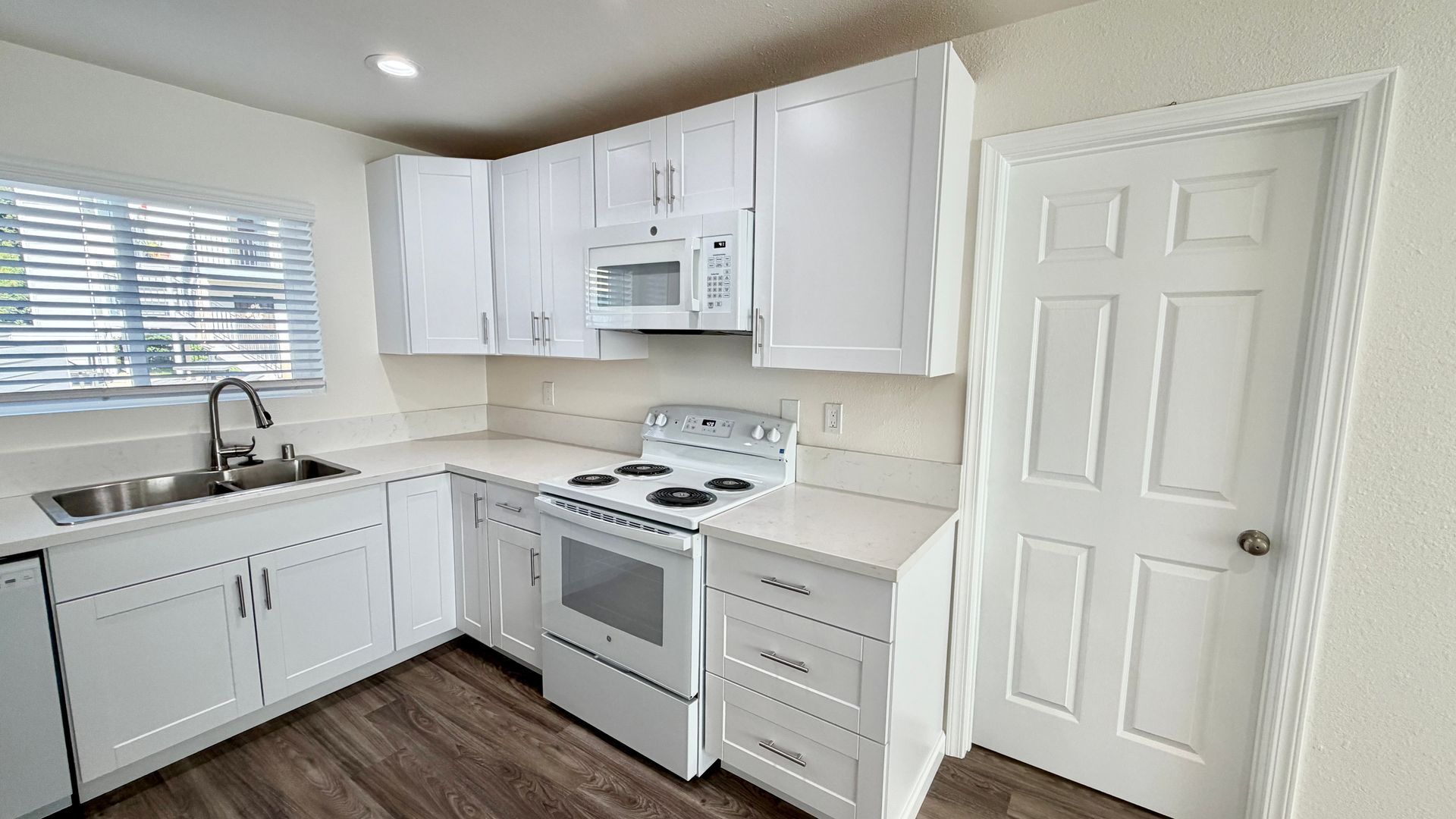 821 Old Stage Rd - Fallbrook - California - 2 bed, 2 bath rental property