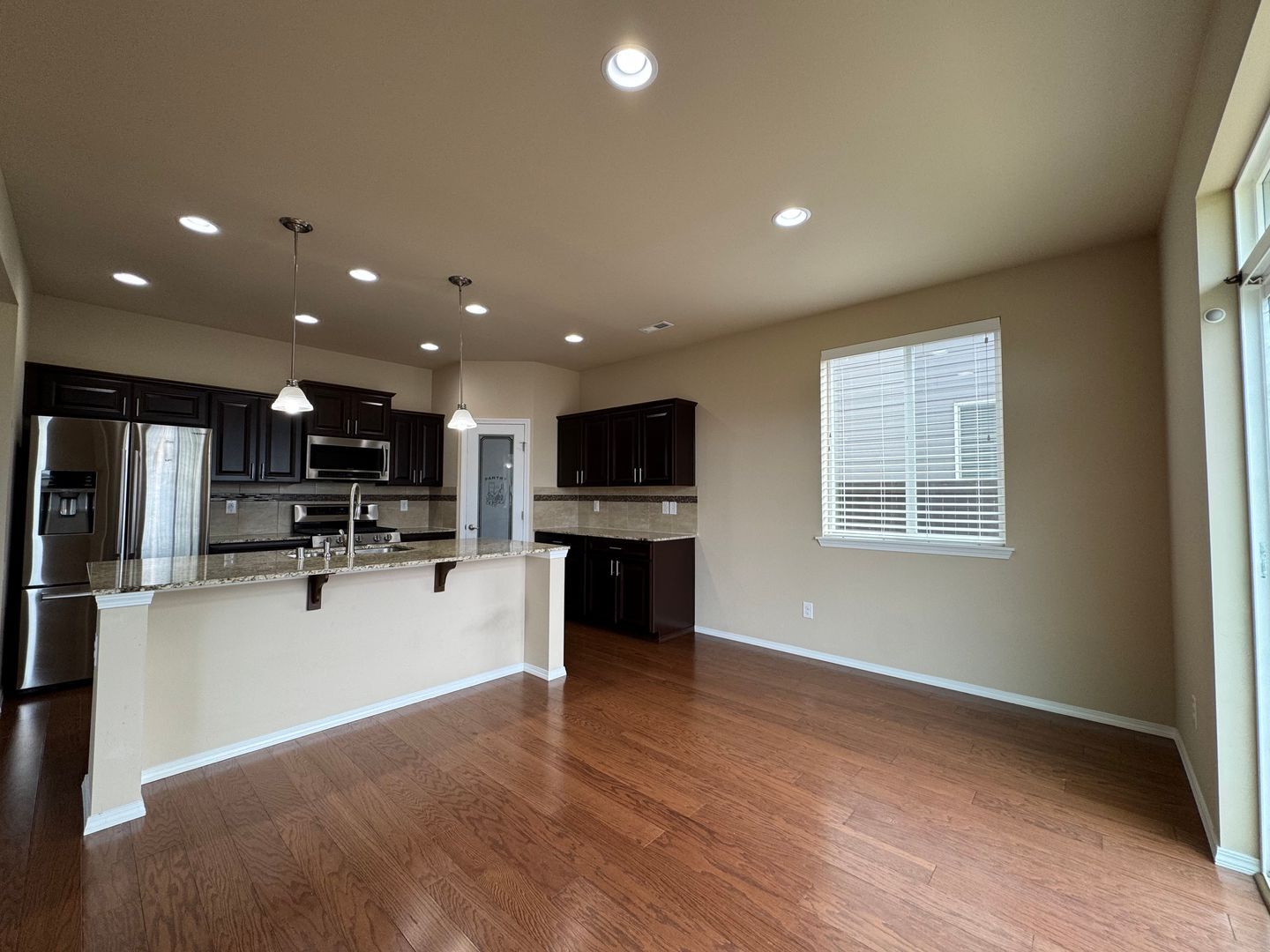 8407 72nd Pl. NE - Marysville - Washington - 5 bed, 3 bath rental property
