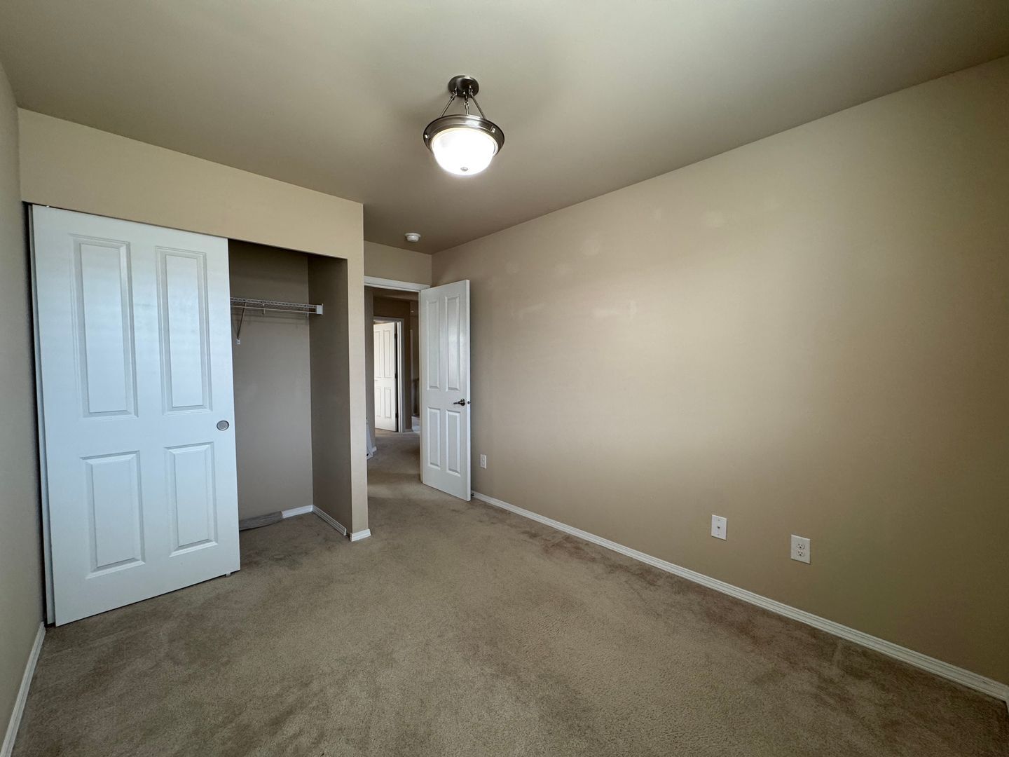 8407 72nd Pl. NE - Marysville - Washington - 5 bed, 3 bath rental property