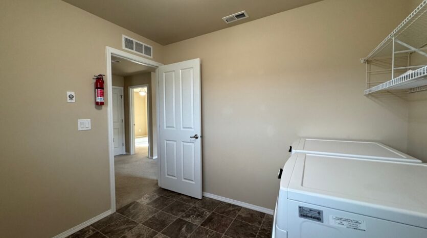 8407 72nd Pl. NE - Marysville - Washington - 5 bed, 3 bath rental property