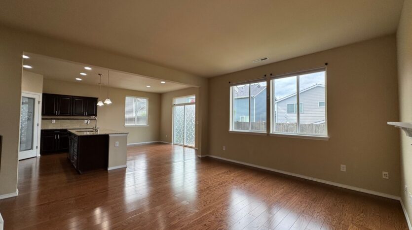 8407 72nd Pl. NE - Marysville - Washington - 5 bed, 3 bath rental property