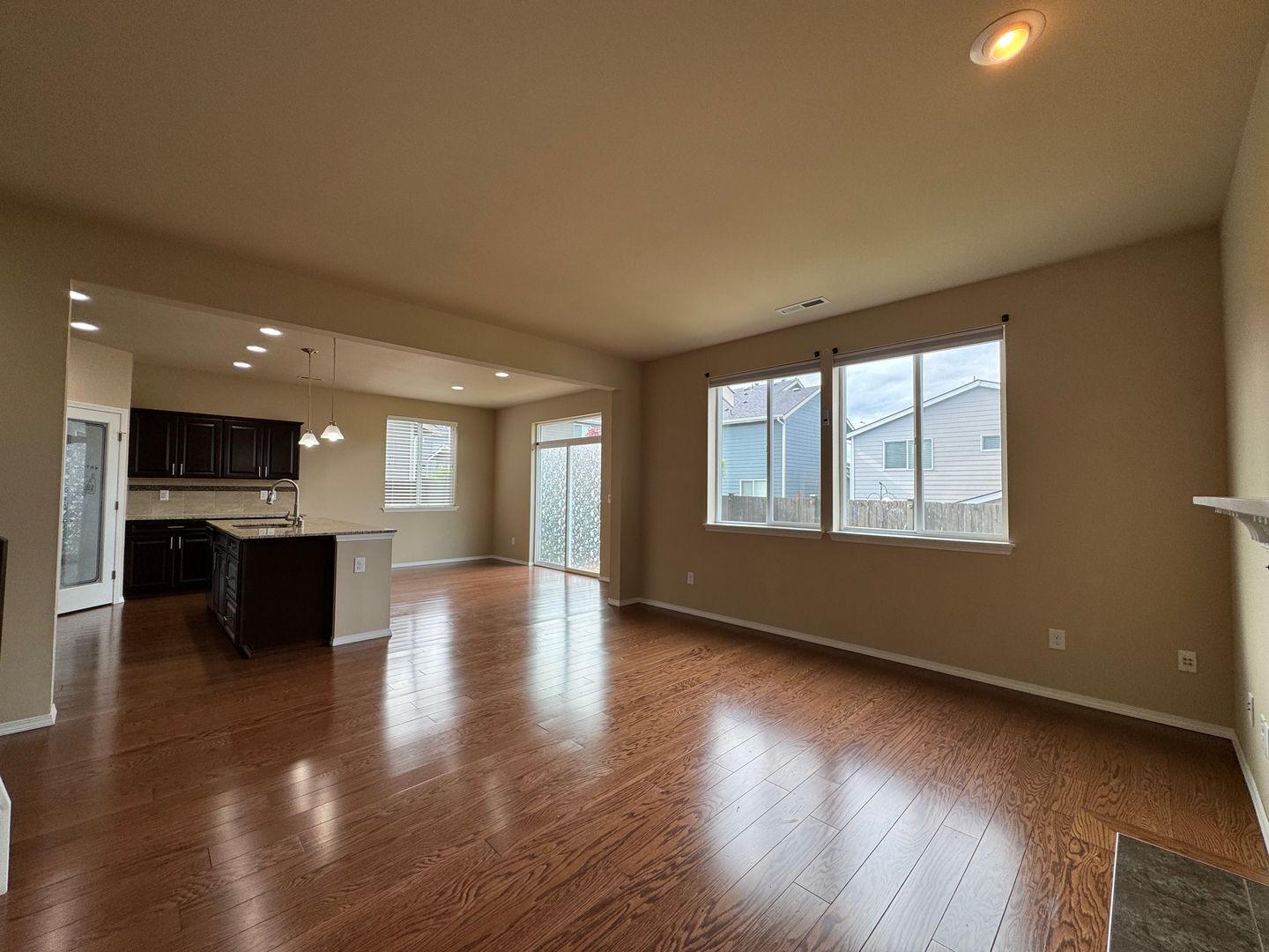 8407 72nd Pl. NE - Marysville - Washington - 5 bed, 3 bath rental property