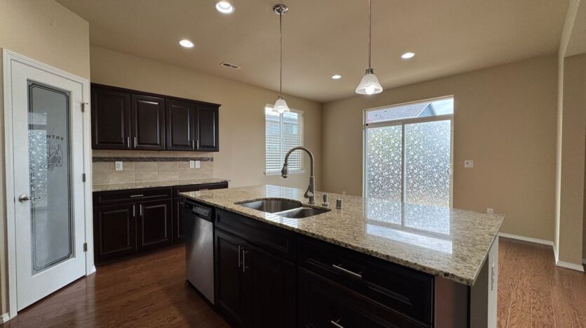 8407 72nd Pl. NE - Marysville - Washington - 5 bed, 3 bath rental property