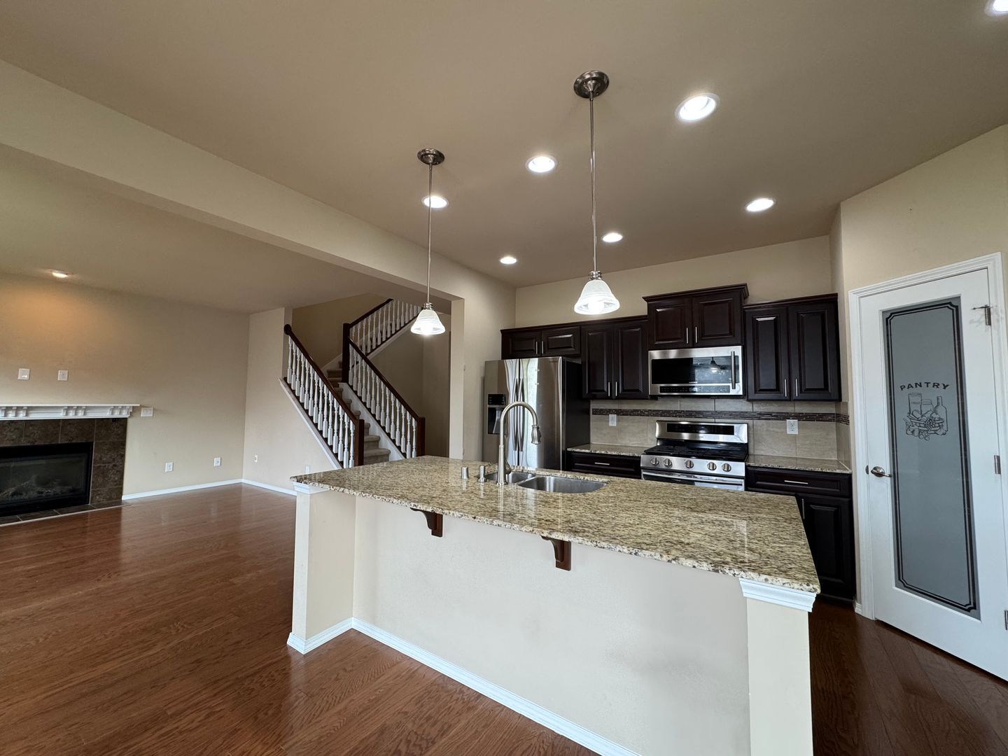 8407 72nd Pl. NE - Marysville - Washington - 5 bed, 3 bath rental property