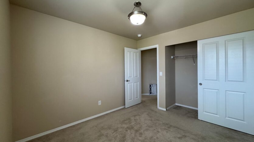 8407 72nd Pl. NE - Marysville - Washington - 5 bed, 3 bath rental property