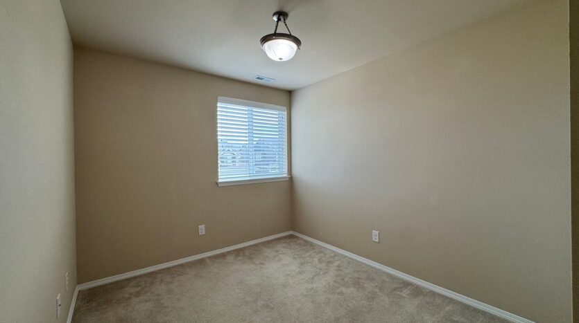8407 72nd Pl. NE - Marysville - Washington - 5 bed, 3 bath rental property