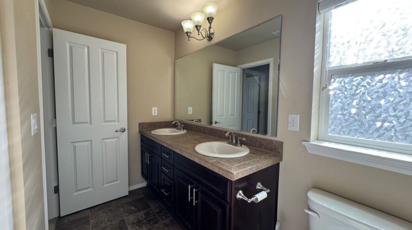 8407 72nd Pl. NE - Marysville - Washington - 5 bed, 3 bath rental property