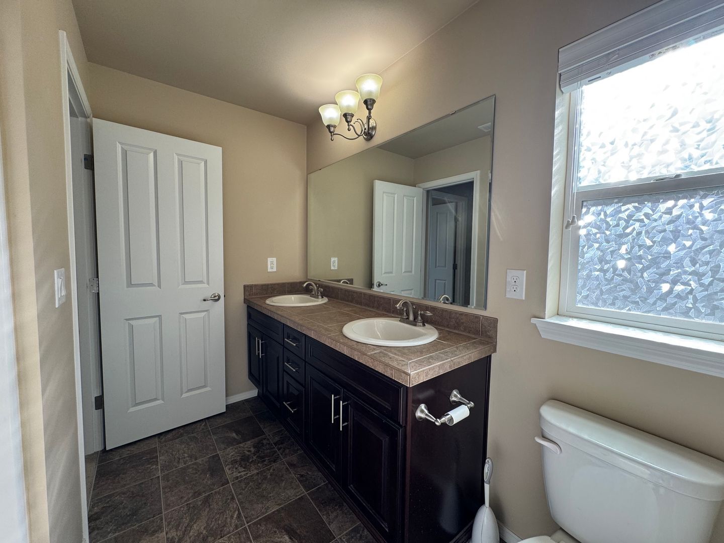 8407 72nd Pl. NE - Marysville - Washington - 5 bed, 3 bath rental property