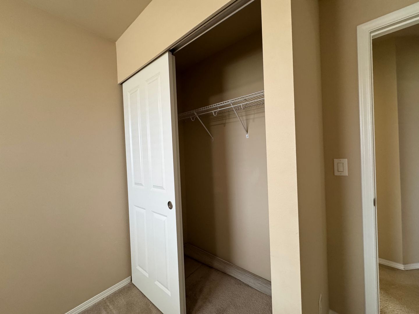 8407 72nd Pl. NE - Marysville - Washington - 5 bed, 3 bath rental property