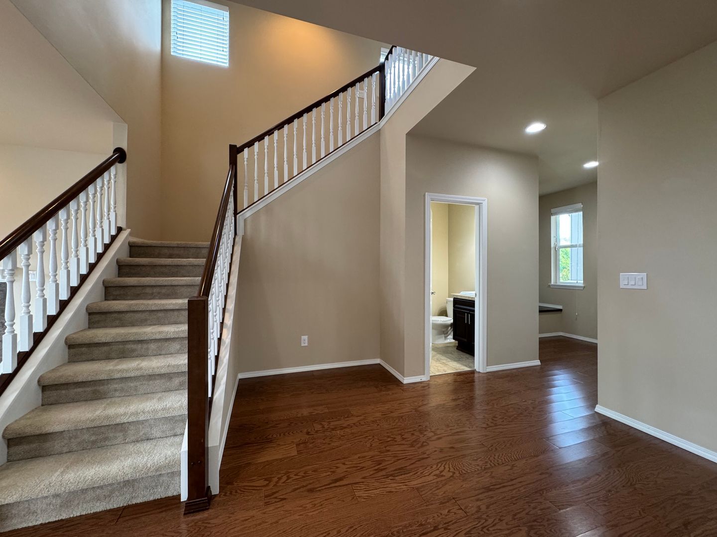 8407 72nd Pl. NE - Marysville - Washington - 5 bed, 3 bath rental property