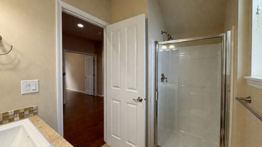 8407 72nd Pl. NE - Marysville - Washington - 5 bed, 3 bath rental property
