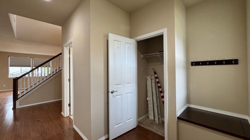 8407 72nd Pl. NE - Marysville - Washington - 5 bed, 3 bath rental property