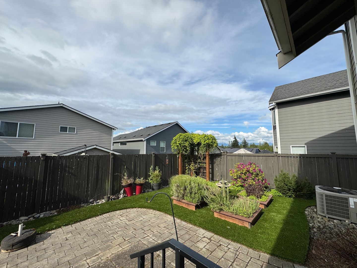 8407 72nd Pl. NE - Marysville - Washington - 5 bed, 3 bath rental property