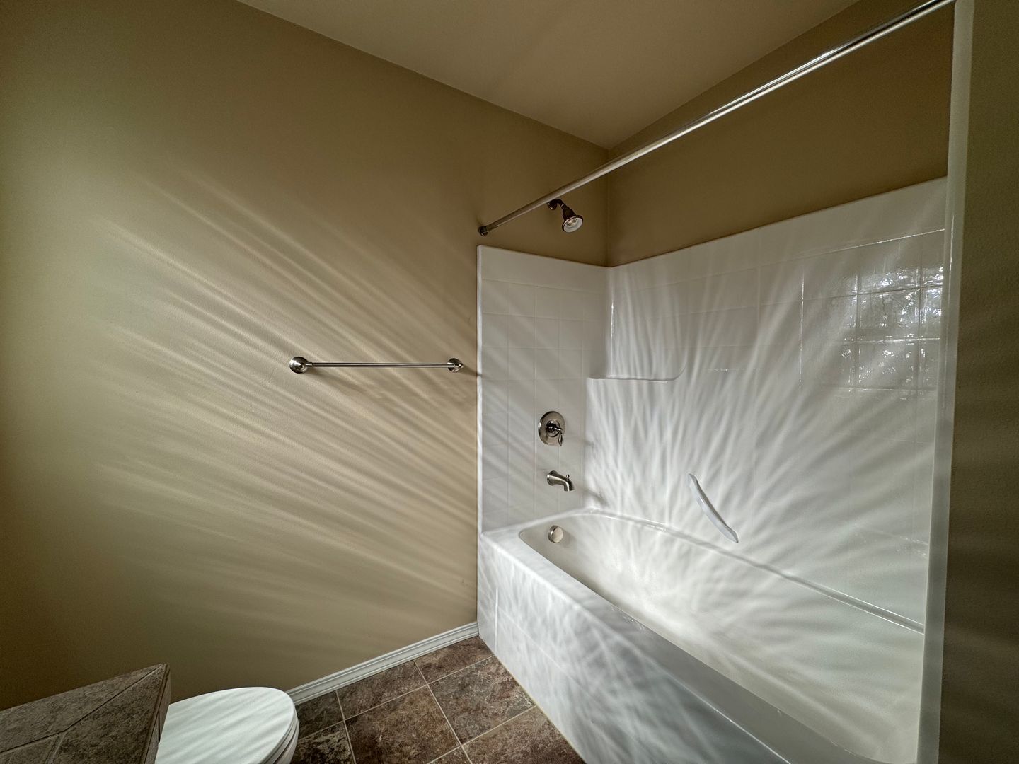8407 72nd Pl. NE - Marysville - Washington - 5 bed, 3 bath rental property
