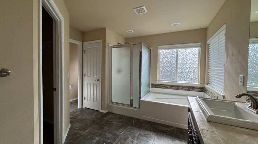 8407 72nd Pl. NE - Marysville - Washington - 5 bed, 3 bath rental property