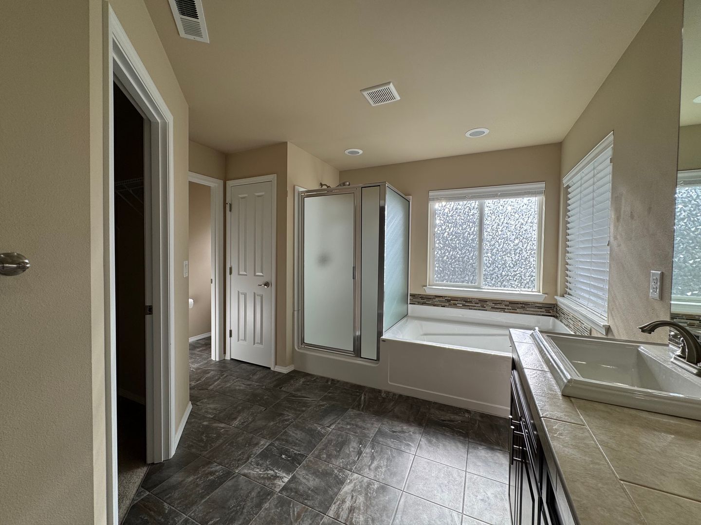 8407 72nd Pl. NE - Marysville - Washington - 5 bed, 3 bath rental property