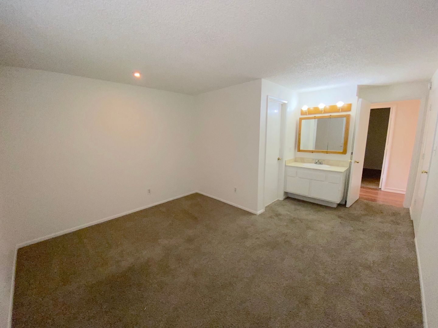 843 Glen Martin Drive - Sparks - Nevada - 5 bed, 3 bath rental property