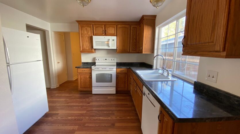 843 Glen Martin Drive - Sparks - Nevada - 5 bed, 3 bath rental property