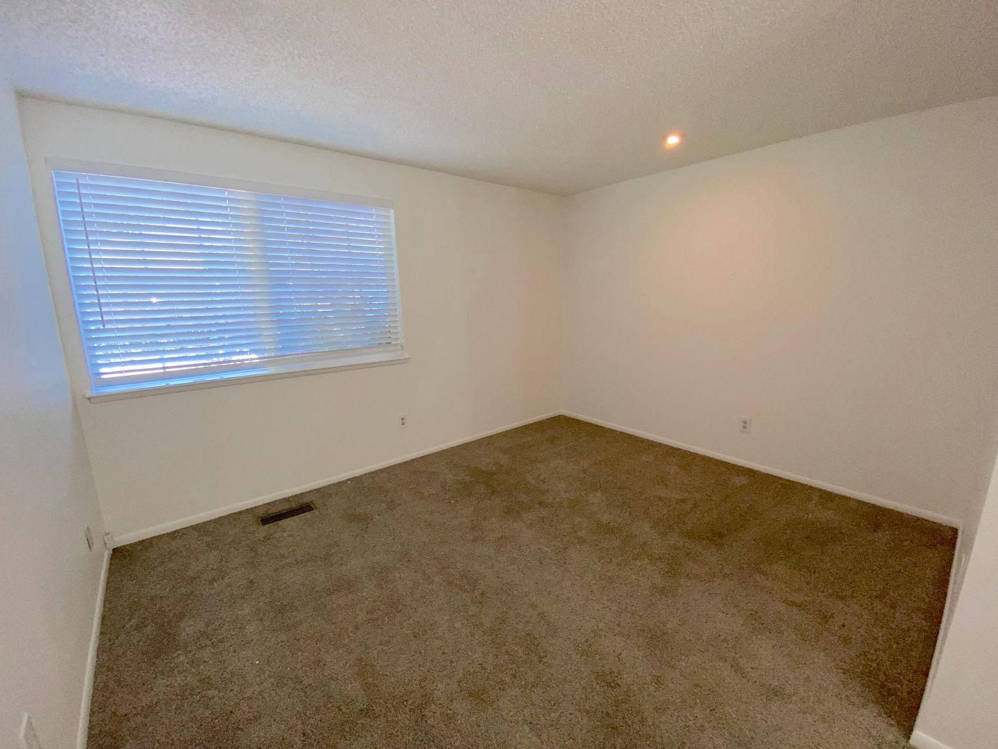 843 Glen Martin Drive - Sparks - Nevada - 5 bed, 3 bath rental property