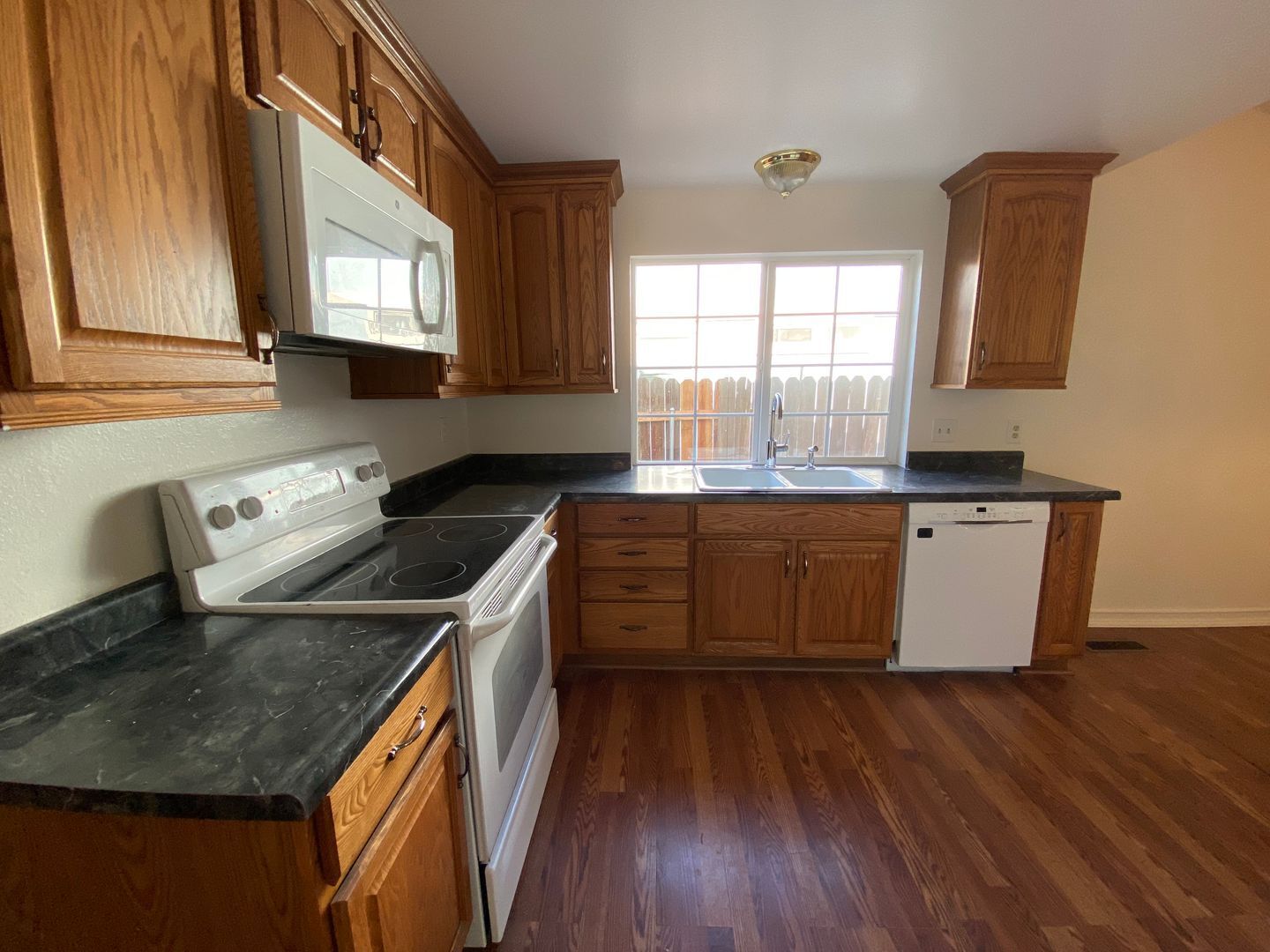 843 Glen Martin Drive - Sparks - Nevada - 5 bed, 3 bath rental property