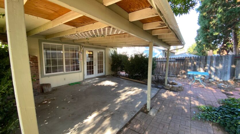 843 Glen Martin Drive - Sparks - Nevada - 5 bed, 3 bath rental property