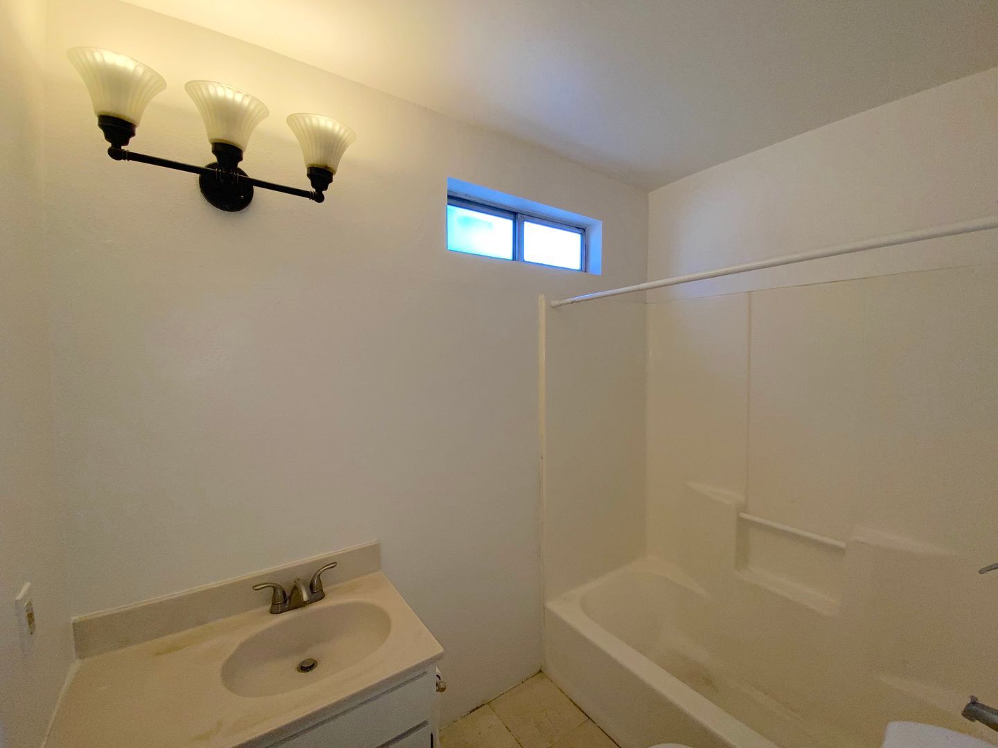 843 Glen Martin Drive - Sparks - Nevada - 5 bed, 3 bath rental property