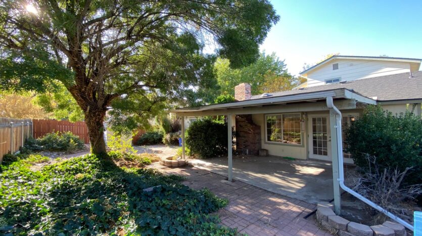 843 Glen Martin Drive - Sparks - Nevada - 5 bed, 3 bath rental property