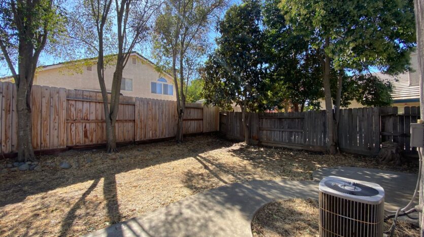 880 Vintage Oak Ave - Galt - California - 3 bed, 2 bath rental property