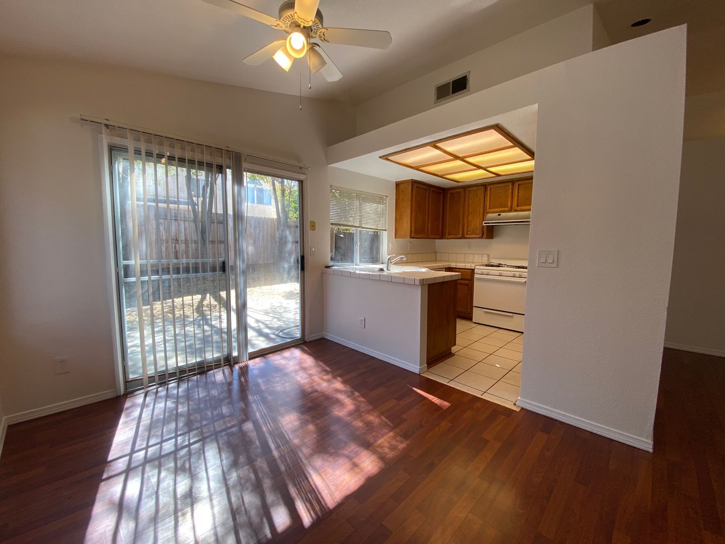 880 Vintage Oak Ave - Galt - California - 3 bed, 2 bath rental property