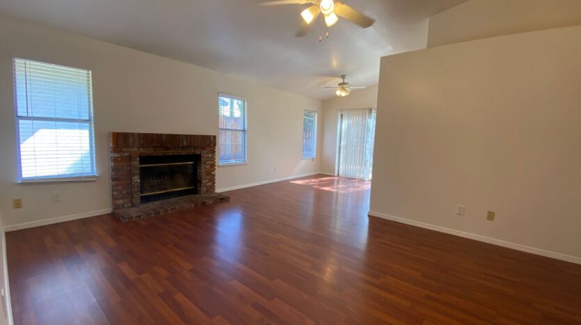 880 Vintage Oak Ave - Galt - California - 3 bed, 2 bath rental property