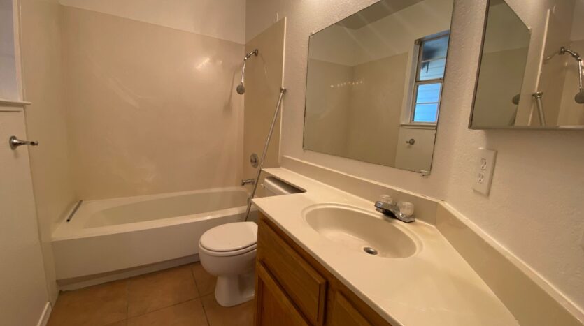 880 Vintage Oak Ave - Galt - California - 3 bed, 2 bath rental property