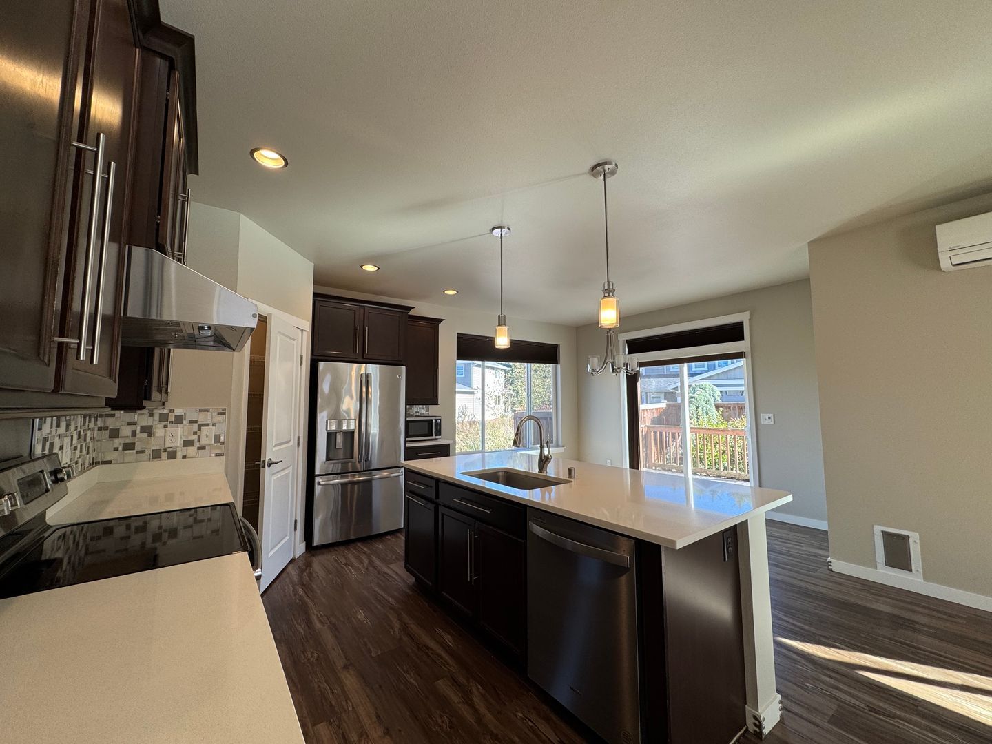 9000 Bay Cir - Blaine - Washington - 3 bed, 2.5 bath rental property