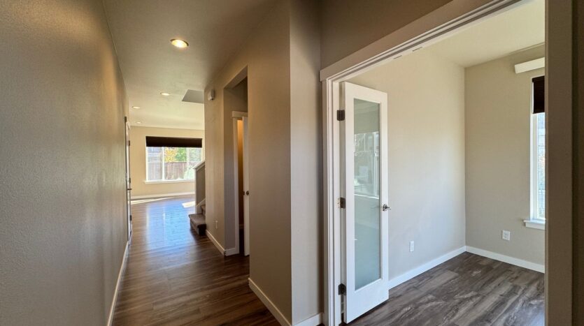9000 Bay Cir - Blaine - Washington - 3 bed, 2.5 bath rental property