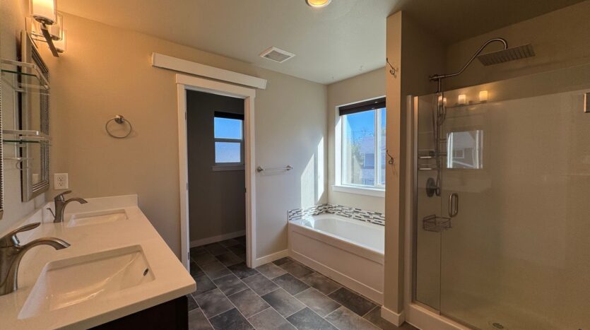 9000 Bay Cir - Blaine - Washington - 3 bed, 2.5 bath rental property