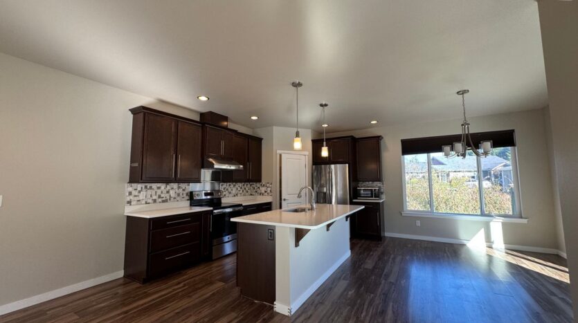 9000 Bay Cir - Blaine - Washington - 3 bed, 2.5 bath rental property