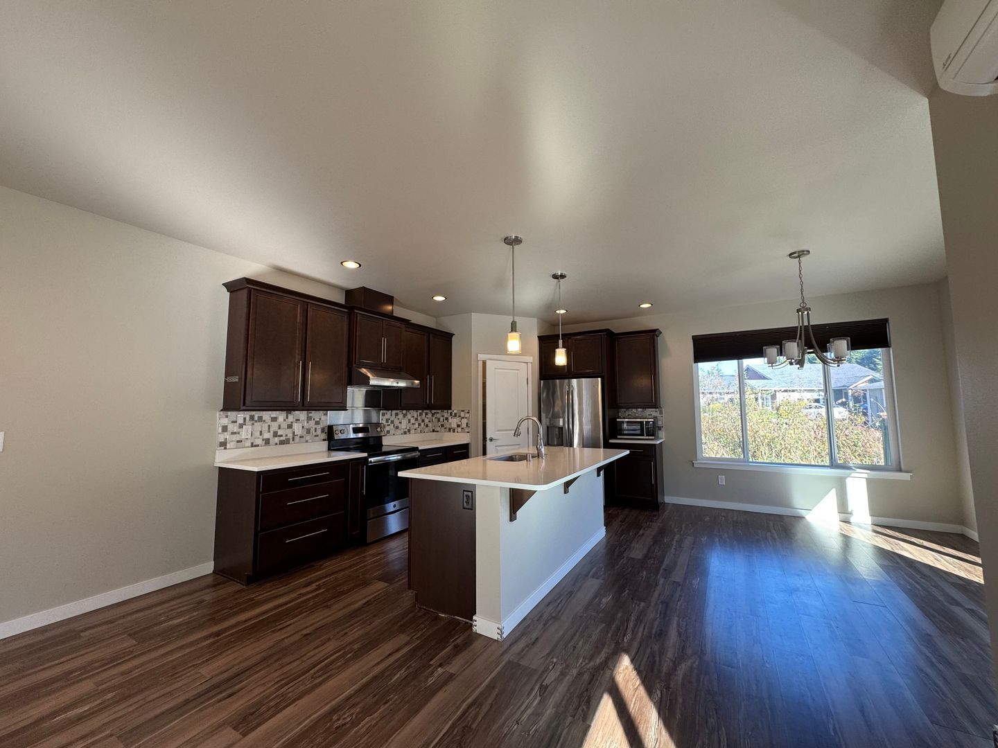 9000 Bay Cir - Blaine - Washington - 3 bed, 2.5 bath rental property