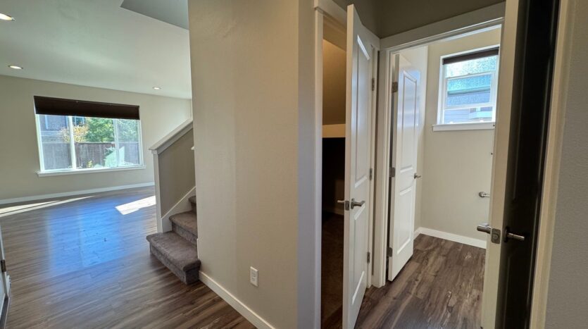 9000 Bay Cir - Blaine - Washington - 3 bed, 2.5 bath rental property