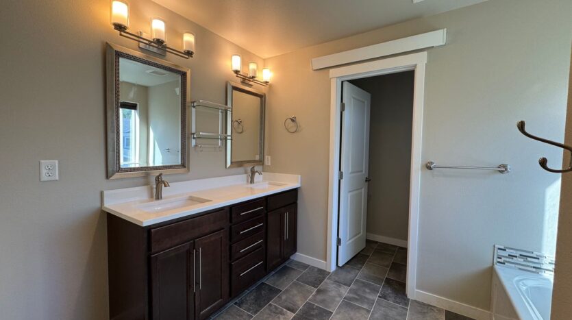 9000 Bay Cir - Blaine - Washington - 3 bed, 2.5 bath rental property