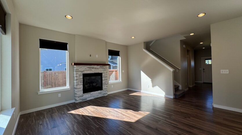 9000 Bay Cir - Blaine - Washington - 3 bed, 2.5 bath rental property